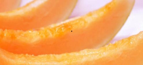 吃蜜瓜可以吃药吗,吃蜜瓜时可以吃药吗？