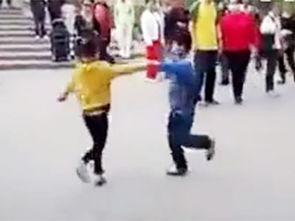 广西网红搞笑广场舞视频,欢乐搞笑，舞动青春风采