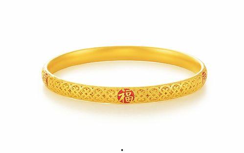 网红款金手镯周大福,时尚潮流的璀璨明珠