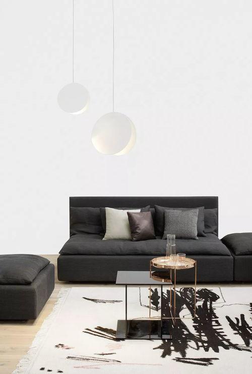 网红导轨吊灯安装,打造时尚家居新亮点